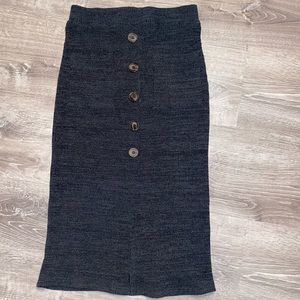 Klassy Girl Boutique gray midi sweater skirt 💕